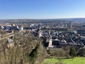 Point de vue des coteaux de la Citadelle Liège. Vu sur la Meuse et l’église Saint Barthelemy.